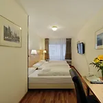 Bellevue 3* Dusseldorf
